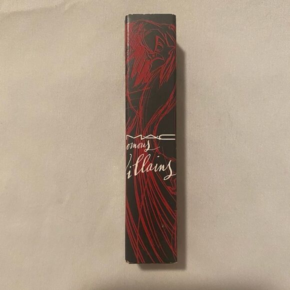 NIB MAC Venomous Villains Lipglass in “Devilishly Stylish” - Picture 3 of 4